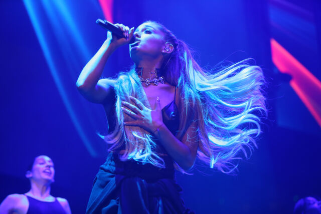 File:B96SummerBash2016Ariana5.jpg