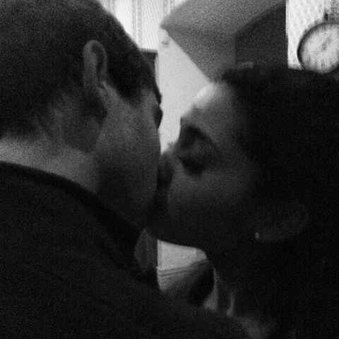 File:Ariana and Jai kissing black & white.jpg