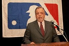 File:BGiamatti.jpg