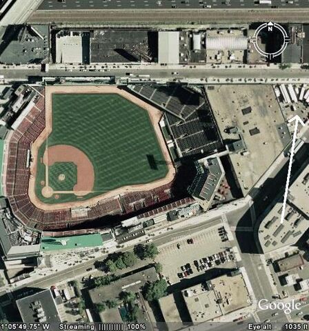 File:Fenwayplayers.jpg