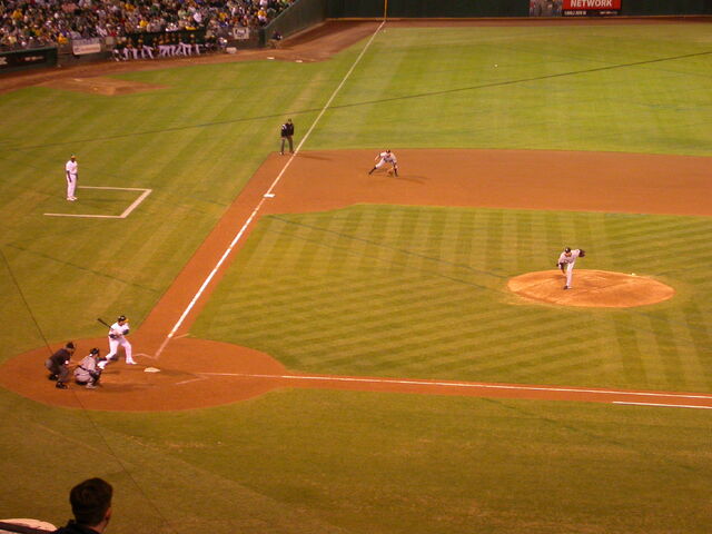 File:McAfee Coliseum-1195670322-260.jpg