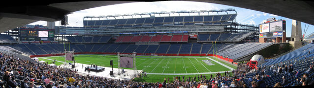 File:Gillette Stadium-1195777277-530.jpg