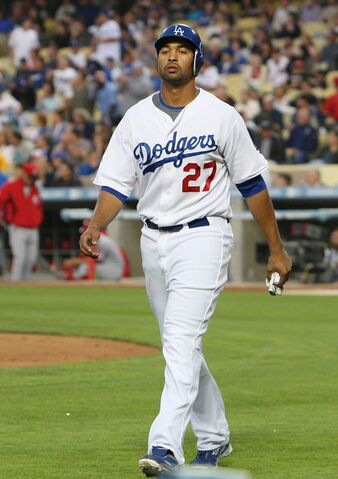 File:Cincinnati+Reds+v+Los+Angeles+Dodgers+qFSfxkk1hVBl.jpg