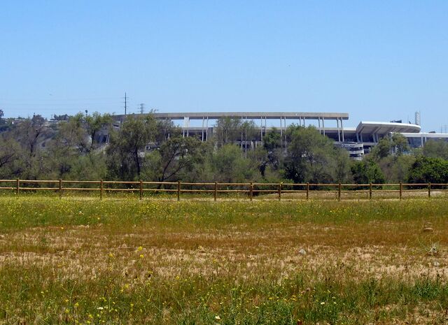 File:Qualcomm Stadium-1196036969-635.jpg