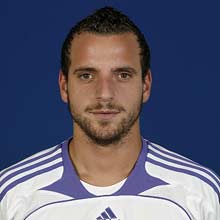 File:Player profile Soldado.jpg