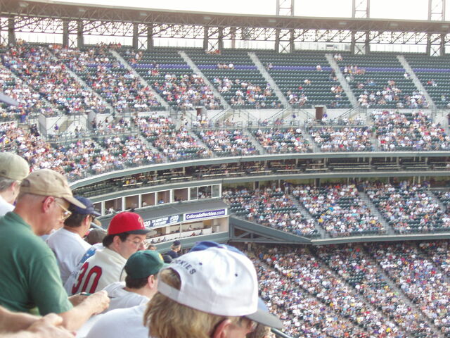 File:Coors Field-1195663110-732.jpg