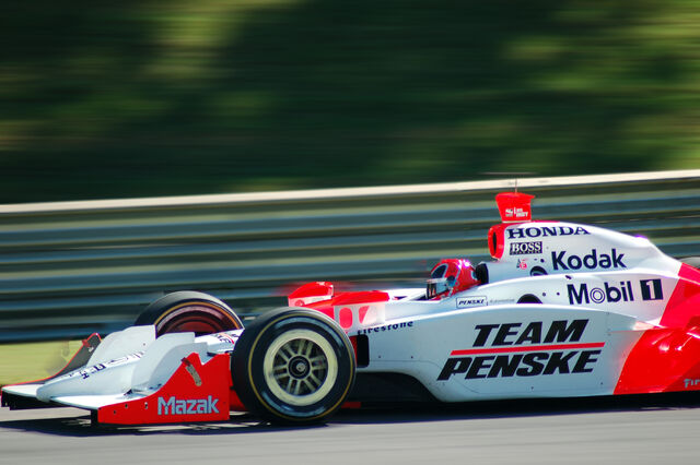 File:Helio Castroneves-1209686546-75.jpg
