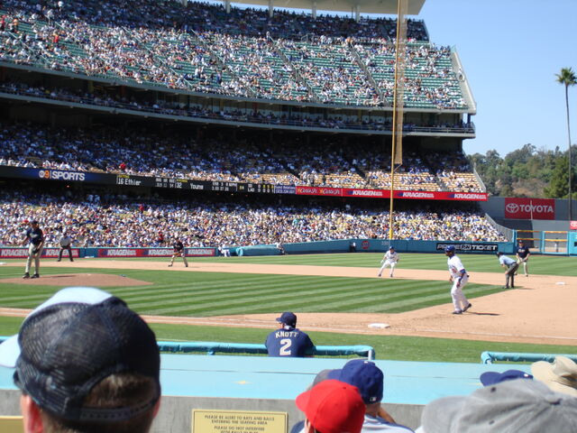 File:Dodger Stadium-1195663742-119.jpg