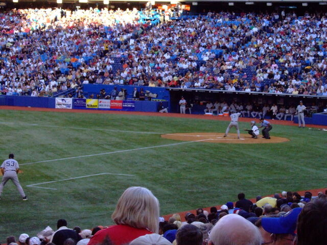 File:Rogers Centre-1195683704-440.jpg