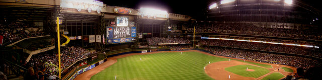 File:Milwaukee Brewers-1199122152-581.jpg