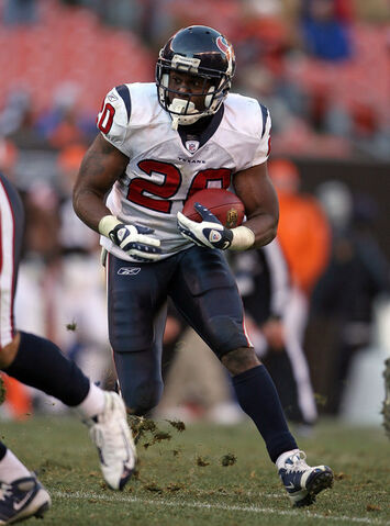 File:Houston+Texans+v+Cleveland+Browns+1UgdXzdBpyel.jpg