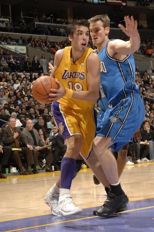 File:Sashavujacic.jpg