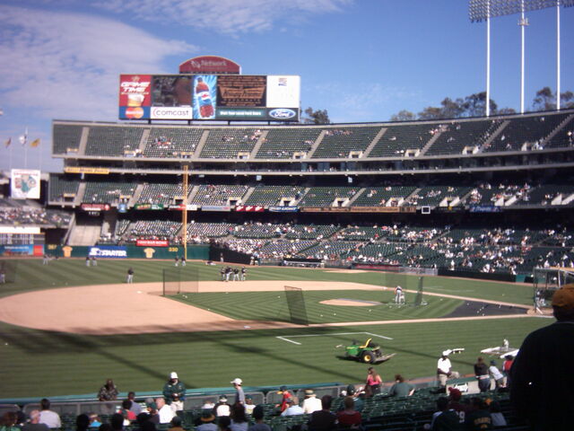 File:McAfee Coliseum-1195670360-780.jpg