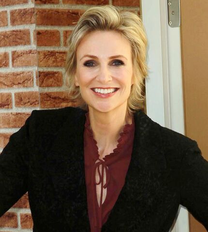 File:Jane Lynch.jpg