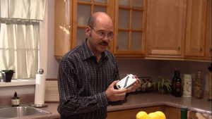2x05 Sad Sack (33)