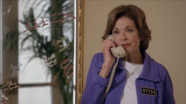File:4x10 Queen B. (45).png