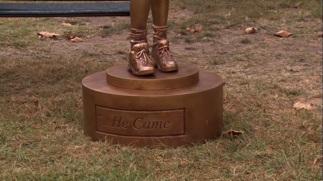 File:3x01 The Cabin Show (35).png