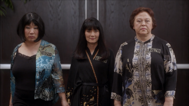 File:4x10 Queen B. (01).png