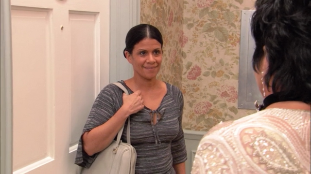 File:1x05 Charity Drive (33).png