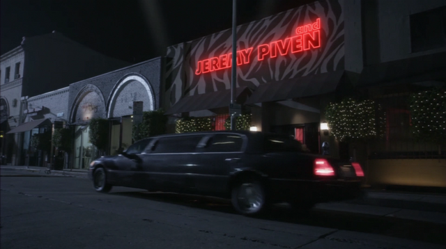 File:4x07 Colony Collapse (003).png