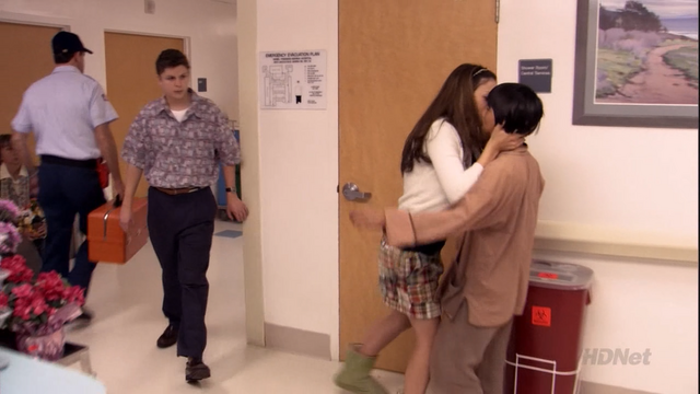 File:1x22 Let 'Em Eat Cake (83).png