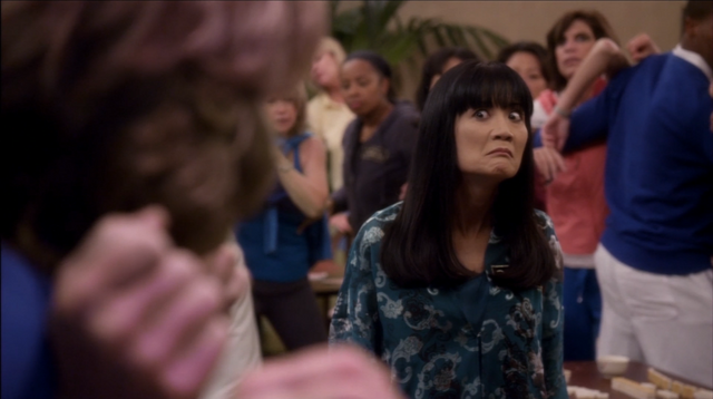 File:4x10 Queen B. (50).png