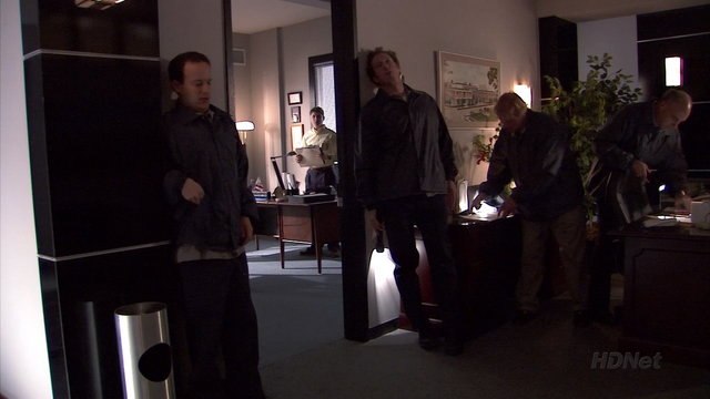 File:1x15 Staff Infection (68).png
