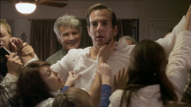 File:4x07 Colony Collapse (042).png