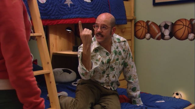 File:3x09 S.O.B.s (38).png