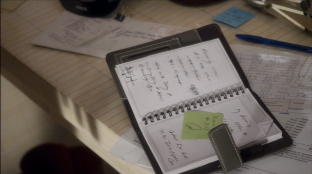 File:4x10 Queen B. (70).png