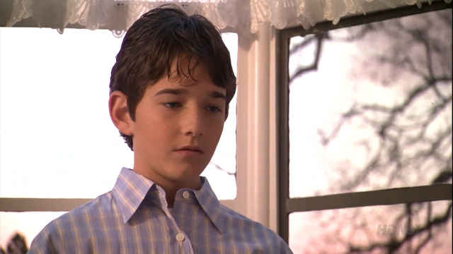 File:1x20 Whistler's Mother (07).png