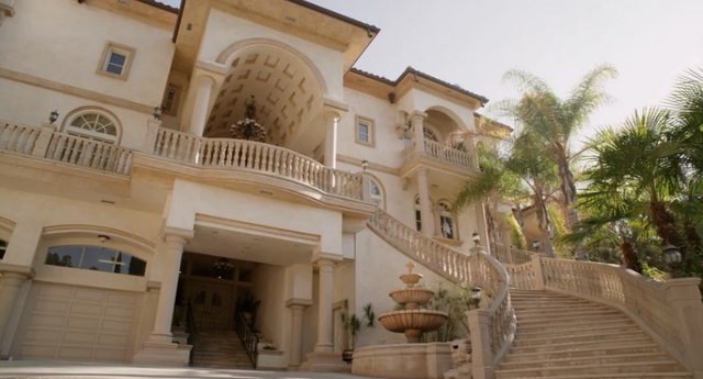 File:4x12 Señoritis (042).png