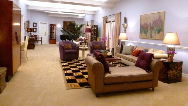 File:Lucille Austero’s Penthouse.jpg