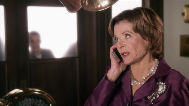 File:4x10 Queen B. (10).png