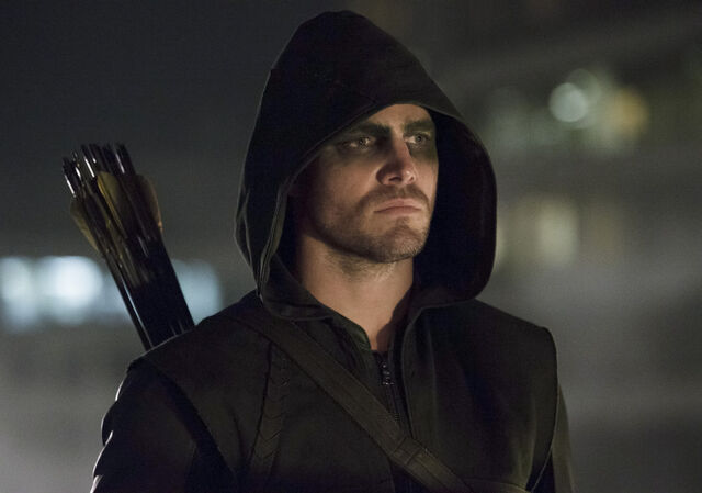 Fichier:Arrow-saison-2-episode-4-crucible-green.jpg