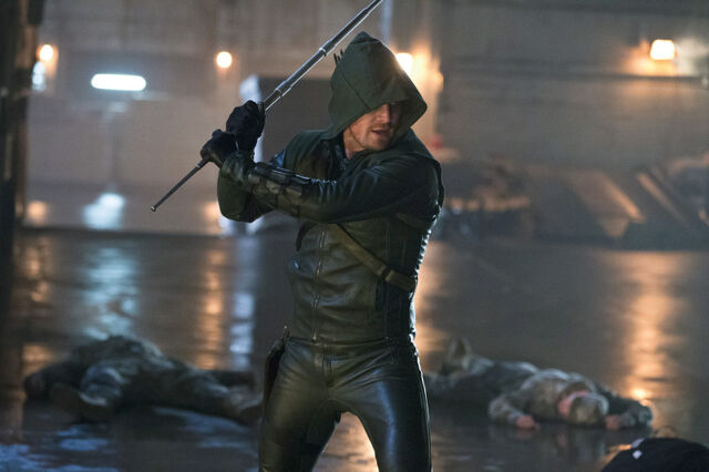 Fichier:Arrow-saison-2-episode-4-crucible-mashup.jpg