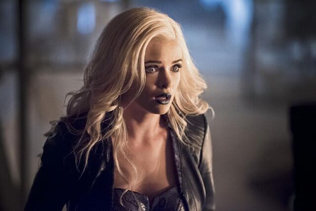 Файл:Danielle-panabaker-as-killer-frost.jpg