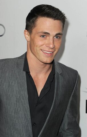 Datei:Colton-haynes-1339784161.jpg