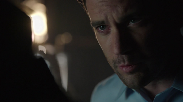 File:Oliver Queen hallucinating Tommy Merlyn.png