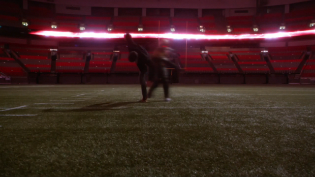 File:The Reverse Flash tossing Barry with extreme force.png