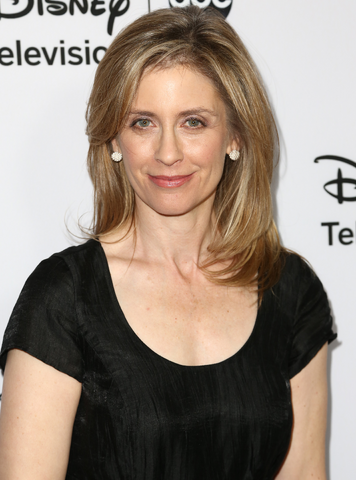 File:Helen Slater.png