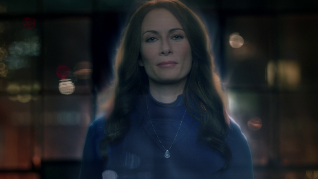 File:Alura's hologram talking to Kara.png