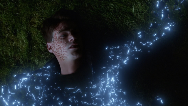 File:Savitar being erased from existence.png