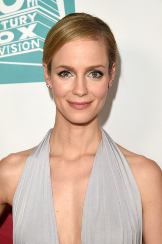 File:Laura Regan.png