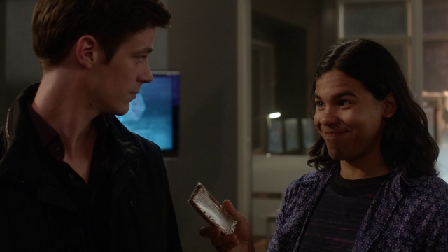 File:Cisco introducing the calorie bars to Barry.png
