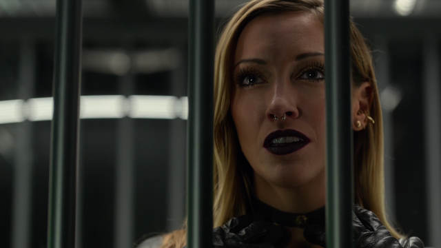 File:Black Siren manipulates Oliver.png