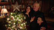 Damien Darhk in family in Christmas (3)