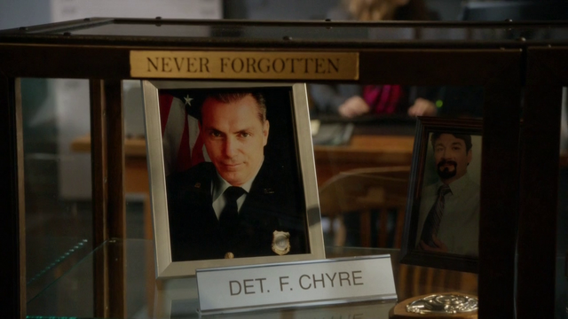 File:The memorial of Detective Chyre.png