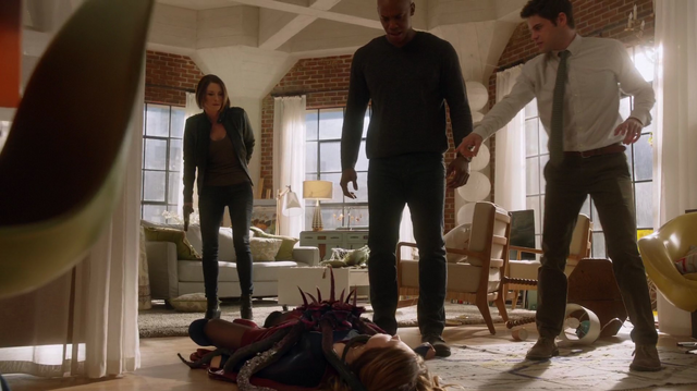 File:Alex, James and Winn find Kara.png