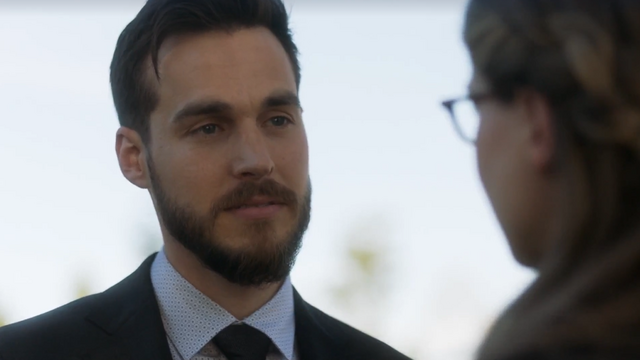 File:Mon-El.png